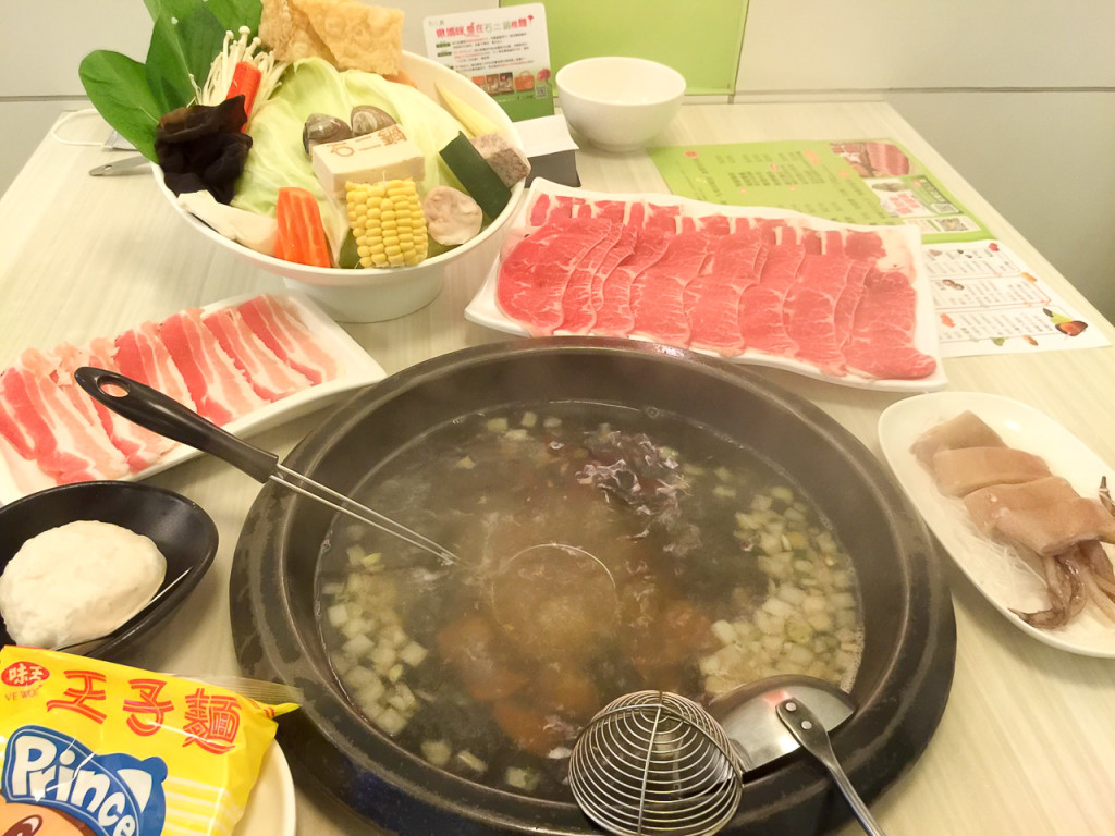 I regularly visit this hot pot restaurant with my family in Taiwan. Photo: Jui-Lang Shen.